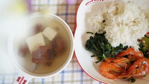 穿越农女我用美食征服天下,美食传奇，征服天下舌尖之旅